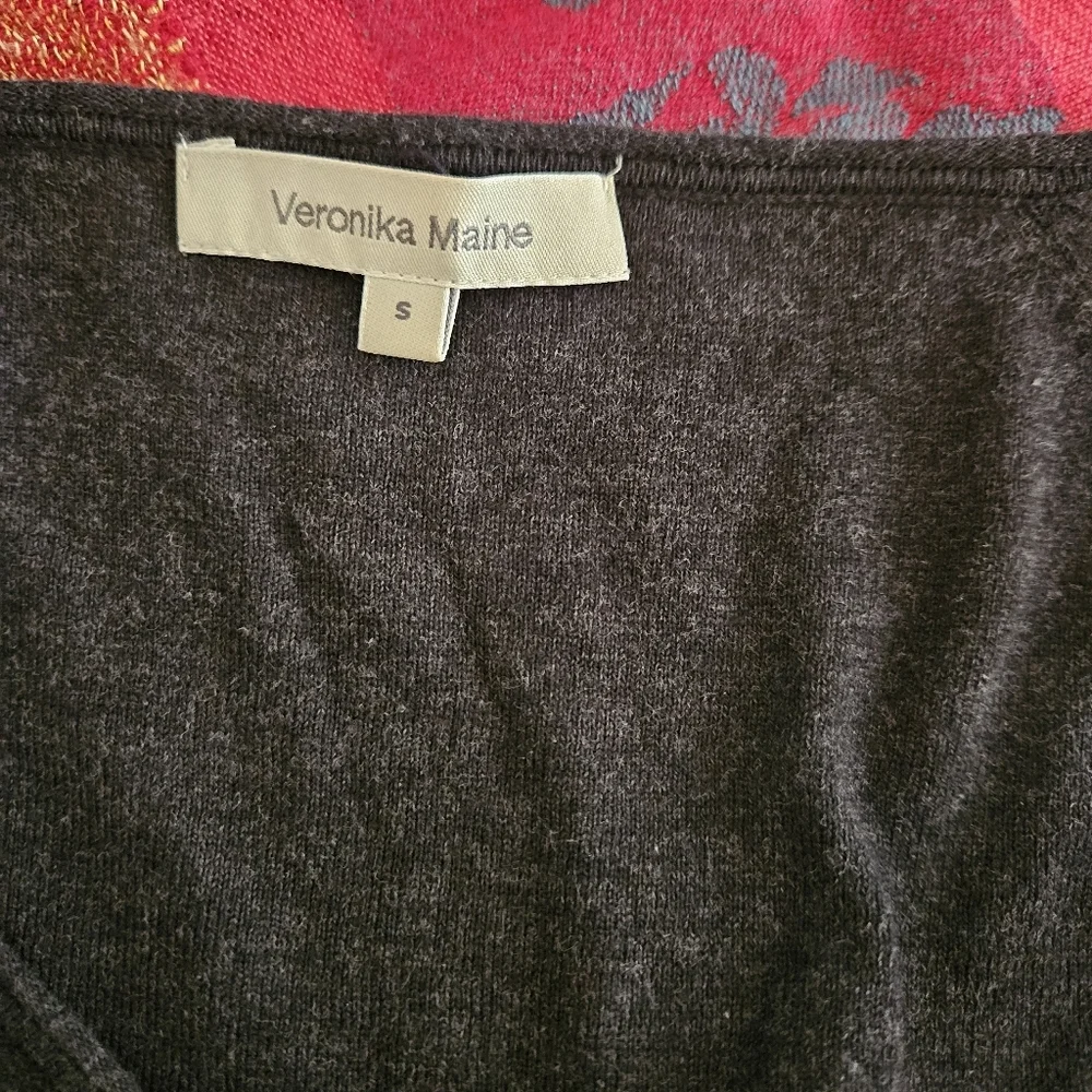 Veronica Maine Cropped Cardigan Swester 3/4 Sleeve